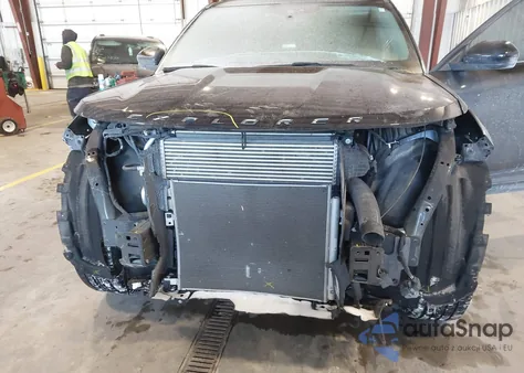 2022 Ford Explorer Xlt из США, поврежденный, VIN 1FMSK8DH8NGA23201